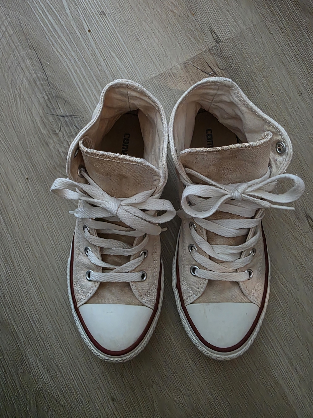Converse Chuck Taylor All Star High Tops Light Pink